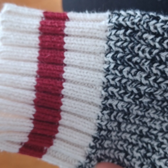 Turtle neck sweater - Picture 4 of 5